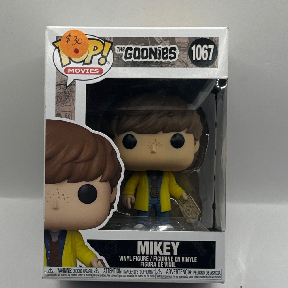 Funko Pop The Goonies Mikey with Yellow Jacket - Picture 5 of 11